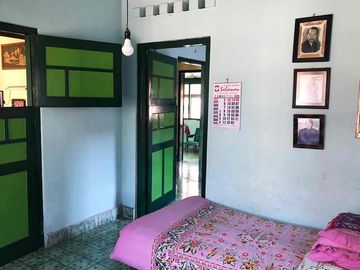 Rumah luas dalam kawasan keraton Jogja