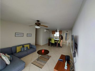 VENDO APARTAMENTO EN PH BALCONES