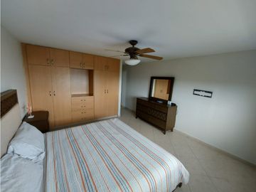 VENDO APARTAMENTO EN PH BALCONES