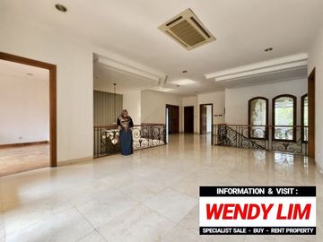 DIJUAL RUMAH di Jl SEKOLAH KENCANA, PONDOK INDAH, JAKSEL