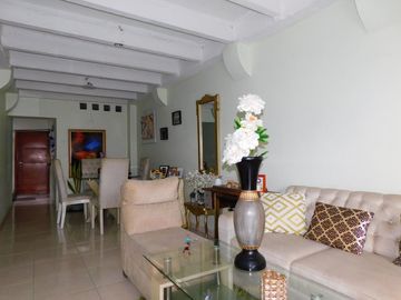 casa en venta en santa elena. Cod V88189