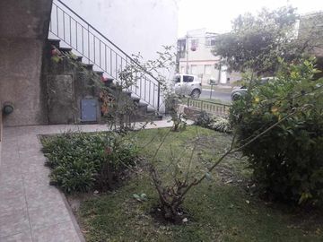 Departamento Tipo Casa en venta en Lanus Oeste