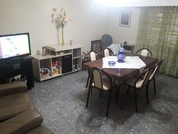 Departamento Tipo Casa en venta en Lanus Oeste