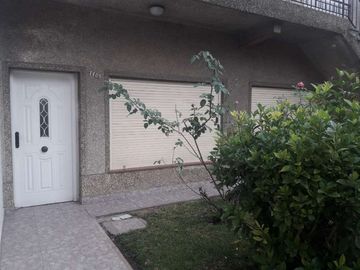 Departamento Tipo Casa en venta en Lanus Oeste