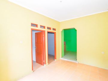 Rumah 15 Menit ke Mall Pesona Square Siap Huni Dibantu KPR J-28750