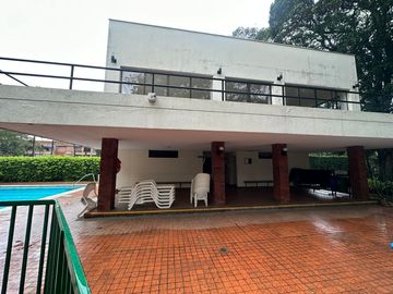 apartamento en venta en multicentro. Cod V4989