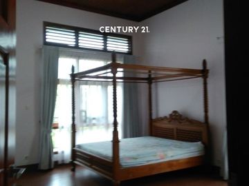 Rumah Bagus 2 Lantai Di Sektor 5 Bintaro OF 0247