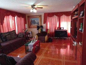 VENTA DE CASA EN SAN ANTONIO