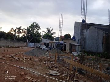 Rumah 2 lantai strategis akse jalan luas,KPR bank Syariah