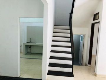 Rumah di Cinere, Depok Rp 1.5 Milyar, 2 Lnt, . LT 99 m²