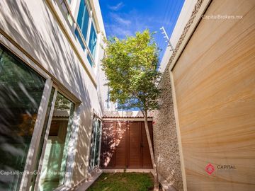 Casa en Venta de lujo dentro de coto en La Cima Zapopan