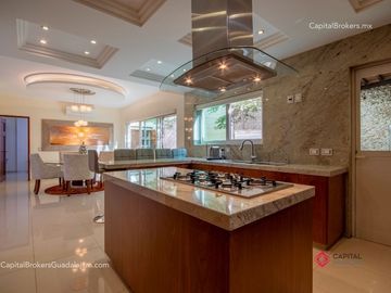 Casa en Venta de lujo dentro de coto en La Cima Zapopan