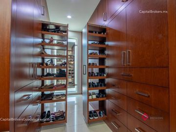 Casa en Venta de lujo dentro de coto en La Cima Zapopan