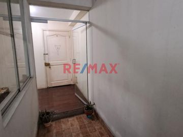 UBICACIÓN ESTRÁTEGICA:  Departamento 101 MZ - C LOTE - 41 Urb. Las Hortencias de California - Distrito de Victor Larco Herrera.

¡ Zona Privilegiada