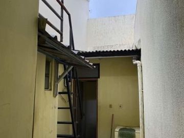 JUAL Rumah Strategis di Sarijadi Bandung