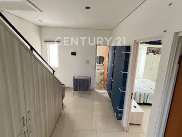 Rumah SHM 3 Lantai Furnished Di Cipayung Jakarta Timur
