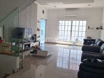 Rumah Dijual Cluster Katamaran Indah Pik 1 Uk. 8X26