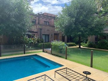 Departamento en La Esquina, Pilar