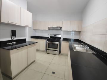 Apartamento En Venta En Hato Pintado PH Foresta Tower