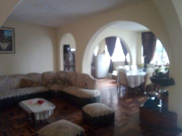 Casa de Venta en Cañaribamba cerca al Hospital Regional, Cuenca, Azuay