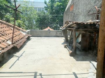 Di Jual Rumah 7 Kamar di Babakan Sari Kiaracondong Bandung