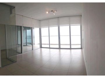 APARTAMENTO EN AVENIDA BALBOA PH RIVAGE VISTA AL MAR
