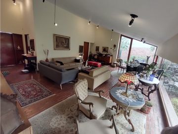 LA MOLINA - VENTA LINDA CASA - REA 484 m2