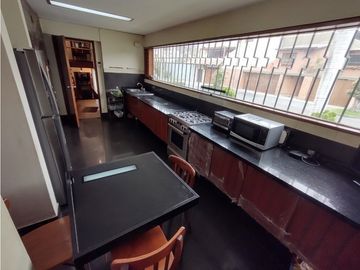 LA MOLINA - VENTA LINDA CASA - REA 484 m2