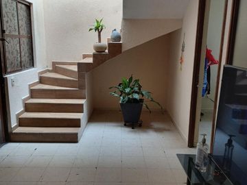 Casa en venta - Las Mercedes. MAY1