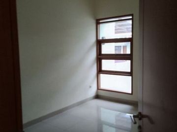 Jual Cepat Rumah Para Artis Siap Huni Mainroad Cisaranten Arcamanik Antapani Cocok utk Investasi