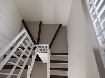 hunian mewah bertema artistik area karangploso harga 800 jt an