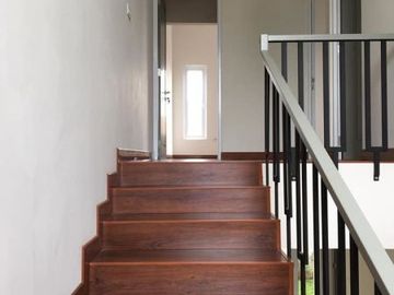 Town House Modern Asri Nyaman Strategis Pondok Bambu Jakarta