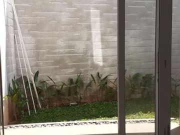 Town House Modern Asri Nyaman Strategis Pondok Bambu Jakarta