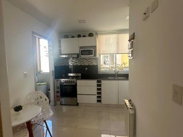 SEMIPISO 3 AMB C/COCHERA,  PALLIER PRIVADO, EXCELENTE UBICACIÓN Y ESTADO