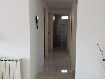 SEMIPISO 3 AMB C/COCHERA,  PALLIER PRIVADO, EXCELENTE UBICACIÓN Y ESTADO