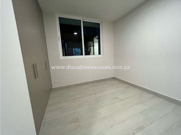 Se vende apartamento en Hato Pintado