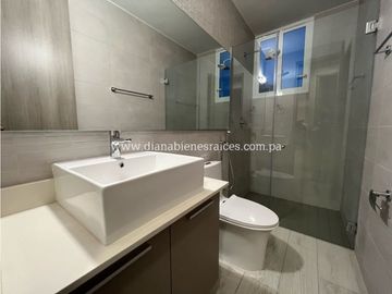 Se vende apartamento en Hato Pintado