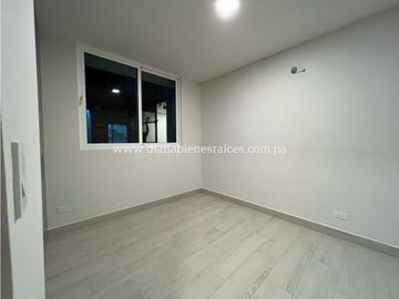 Se vende apartamento en Hato Pintado