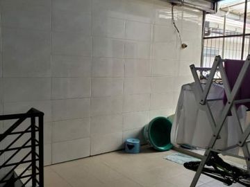 Rumah Terawat 2 LT Surabaya Timur Dekat Kenjeran, Mulyosari, MERR