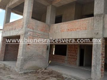 CASA  EN TEQUISQUIAPAN  GRANJAS RESIDENCIALES REYNA