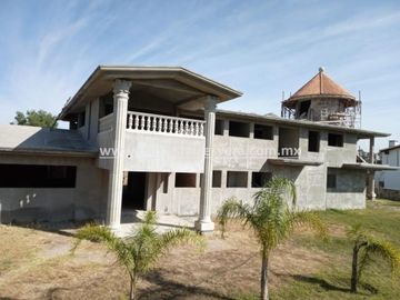 CASA  EN TEQUISQUIAPAN  GRANJAS RESIDENCIALES REYNA