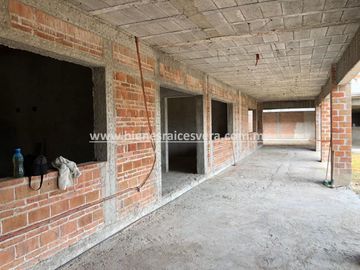 CASA  EN TEQUISQUIAPAN  GRANJAS RESIDENCIALES REYNA