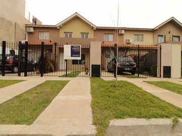 Duplex a estrenar en Ituzaingó 4 ambientes con parque