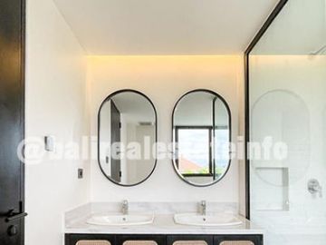 Fully Renovated Modern Home Mediterranean Style in Pererenan