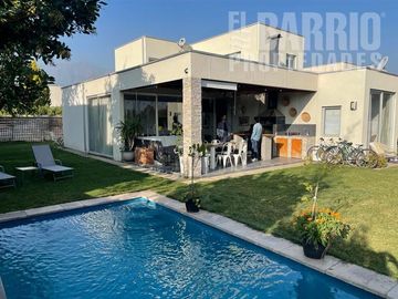 Casa en Venta en Chicureo / Piedra Roja