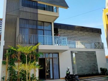 villa + PRIVATE POOL di cileunyi bandung