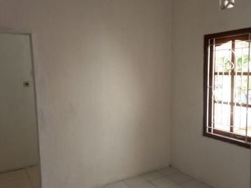 DIJUAL RUMAH TERMURAH DLM PERUM PINGGIR JALAN DI PURWOMARTANI DEKAT PAMELLA 7