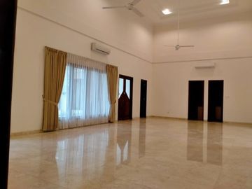 For Rent Town House at Kemang Utara & Semi Furnished HSE-A0374