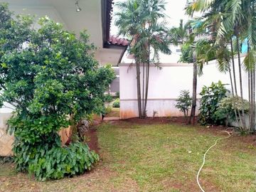 For Rent Town House at Kemang Utara & Semi Furnished HSE-A0374