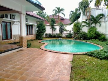 For Rent Town House at Kemang Utara & Semi Furnished HSE-A0374